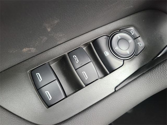 Photo of 2025 Summit White Chevrolet Blazer