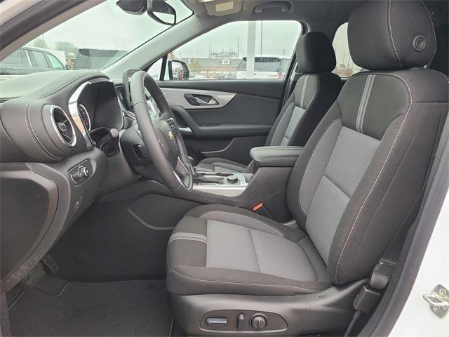 Photo of 2025 Summit White Chevrolet Blazer
