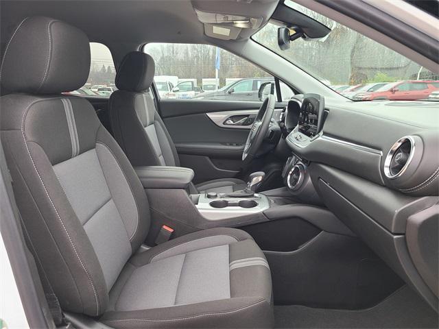 Photo of 2025 Summit White Chevrolet Blazer