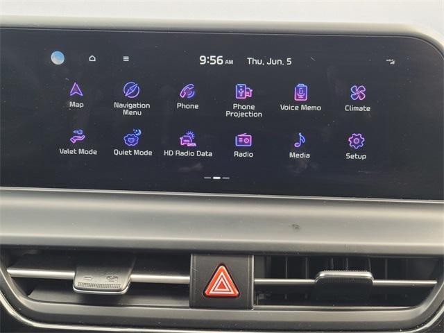 Photo of 2024 Gravity Gray Kia Seltos