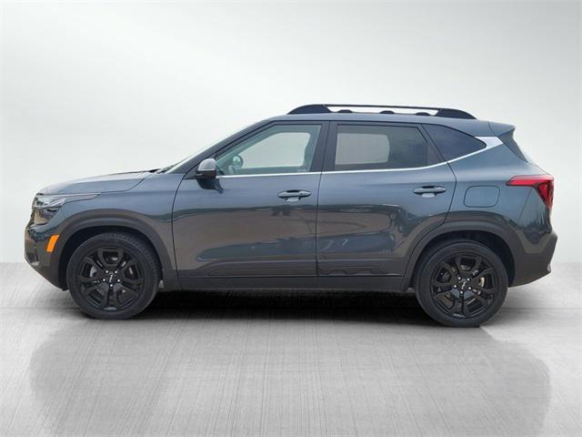 Photo of 2024 Gravity Gray Kia Seltos