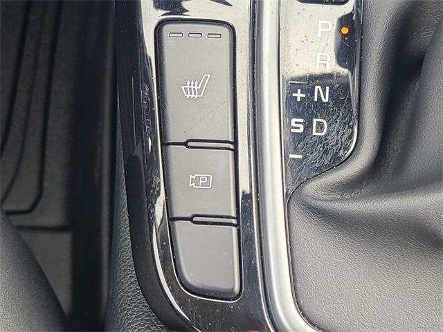 Photo of 2024 Gravity Gray Kia Seltos