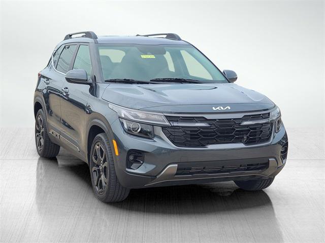 Photo of 2024 Gravity Gray Kia Seltos