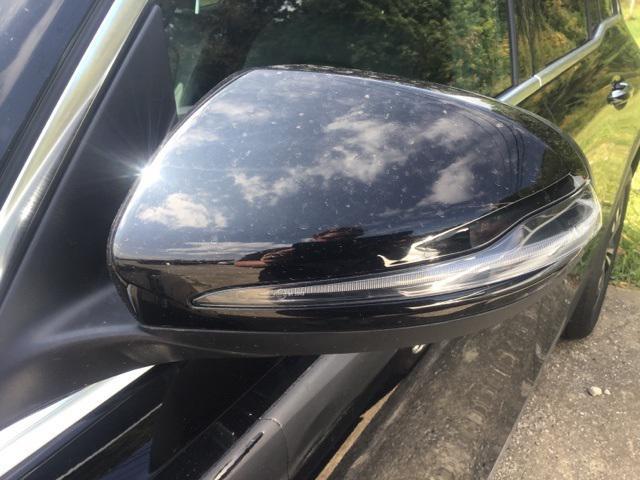 Photo of 2024 Night Black Mercedes-Benz GLB 250