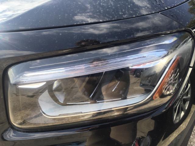 Photo of 2024 Night Black Mercedes-Benz GLB 250
