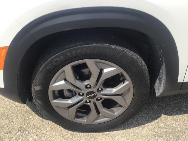 Photo of 2024 Snow White Pearl Kia Seltos