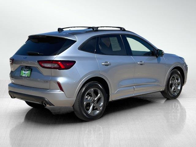 Photo of 2023 ICONIC SILVER METALLIC Ford Escape