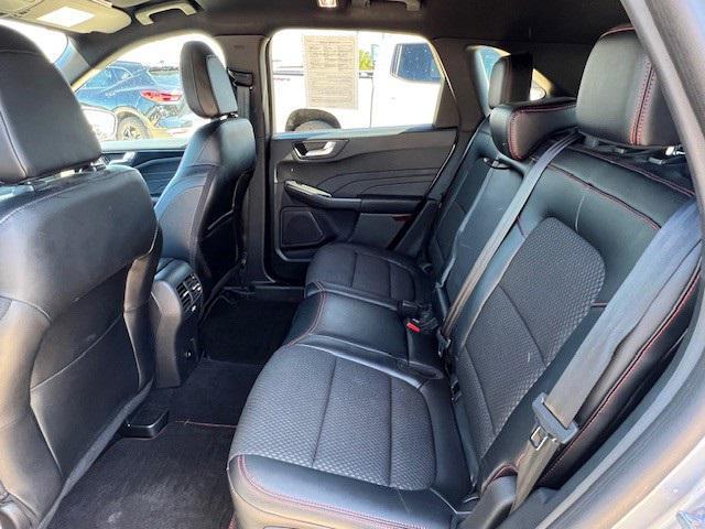 Photo of 2023 ICONIC SILVER METALLIC Ford Escape