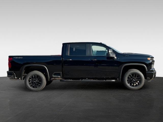 Photo of 2025 Black Chevrolet Silverado 2500