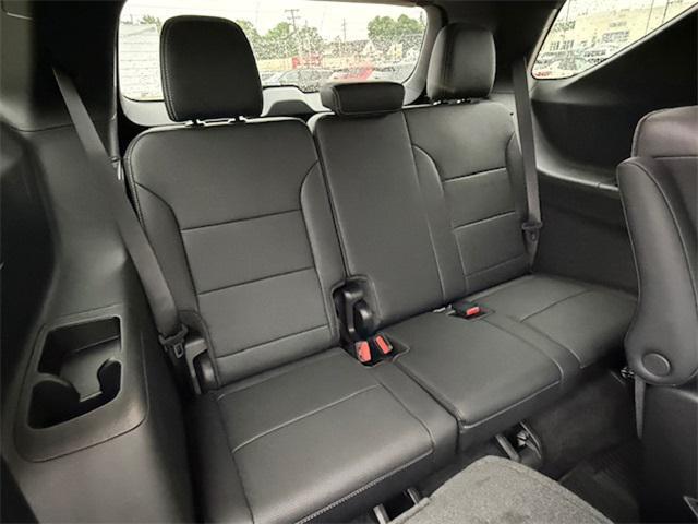 Photo of 2025 Sterling Gray Metallic Chevrolet Traverse