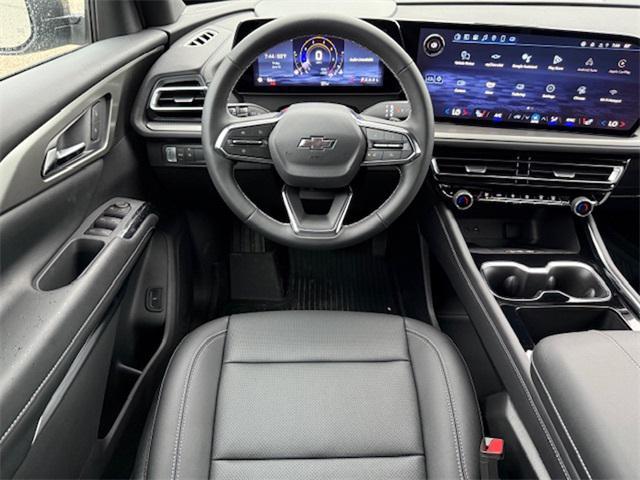 Photo of 2025 Sterling Gray Metallic Chevrolet Traverse