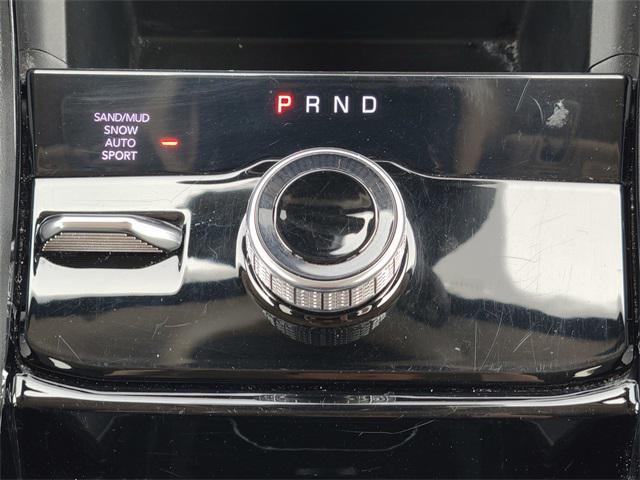 Photo of 2023 Diamond Black Crystal Pearlcoat Jeep Grand Cherokee