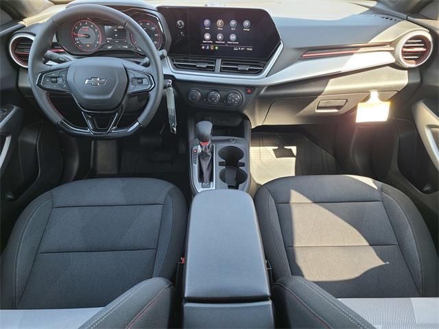 Photo of 2025 Summit White Chevrolet Trax