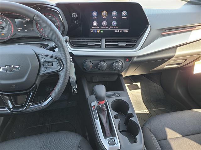Photo of 2025 Summit White Chevrolet Trax
