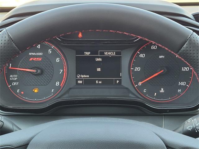 Photo of 2025 Summit White Chevrolet Trax