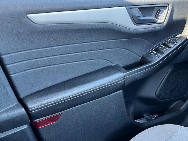 Photo of 2022 Red Metallic Ford Escape