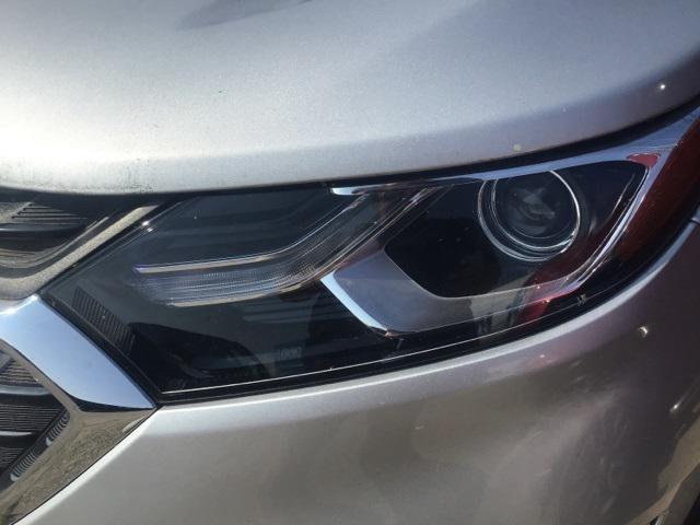 Photo of 2020 Silver Ice Metallic Chevrolet Equinox