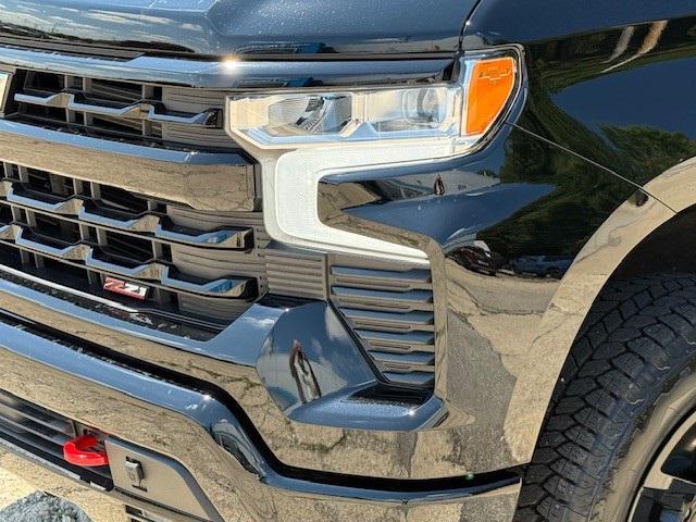 Photo of 2025 Black Chevrolet Silverado 1500