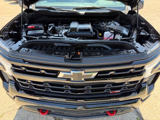 Photo of 2025 Black Chevrolet Silverado 1500