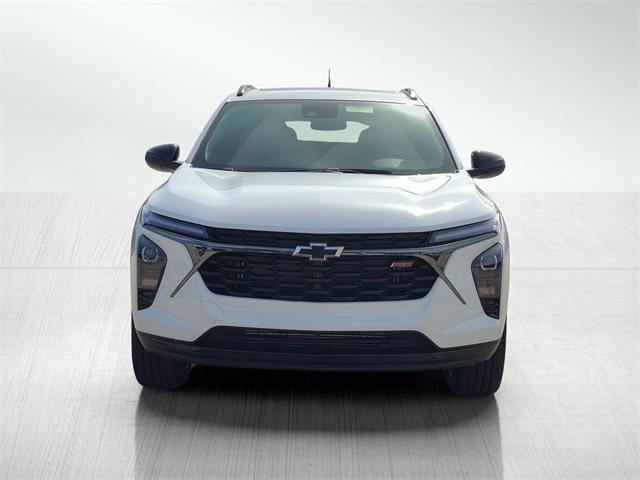Photo of 2025 Summit White Chevrolet Trax