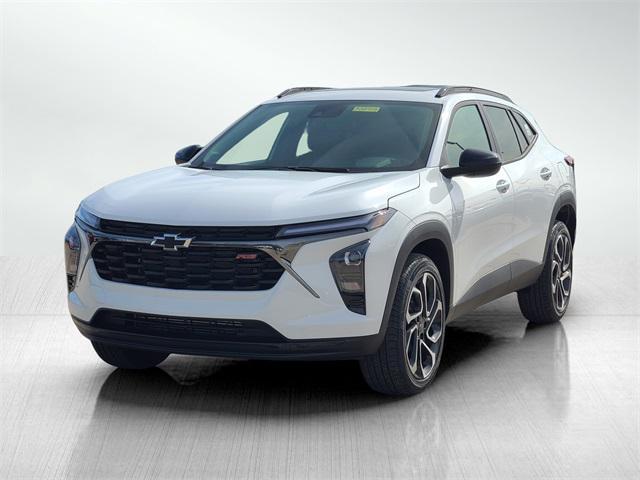 Photo of 2025 Summit White Chevrolet Trax