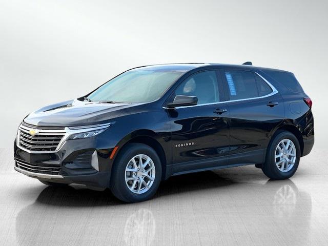Photo of 2022 Mosaic Black Metallic Chevrolet Equinox