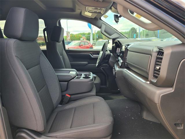 Photo of 2025 Black Chevrolet Silverado 1500