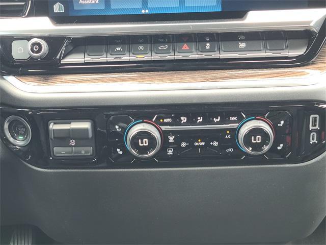 Photo of 2025 Black Chevrolet Silverado 1500