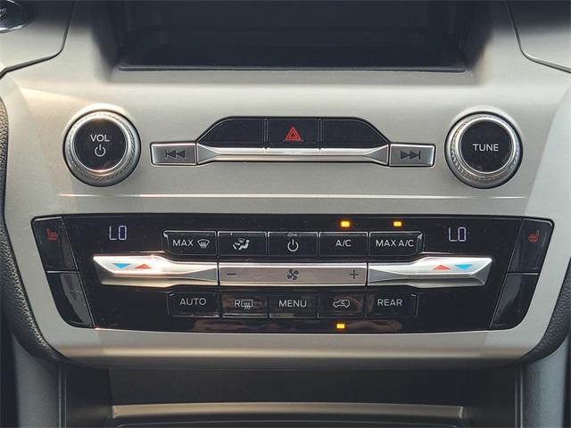 Photo of 2021 CARBONIZED GRAY METALLIC Ford Explorer
