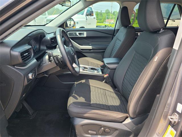 Photo of 2021 CARBONIZED GRAY METALLIC Ford Explorer