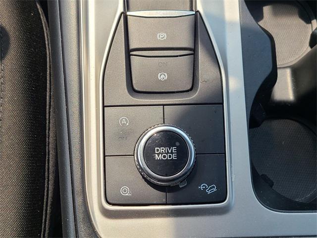 Photo of 2021 CARBONIZED GRAY METALLIC Ford Explorer
