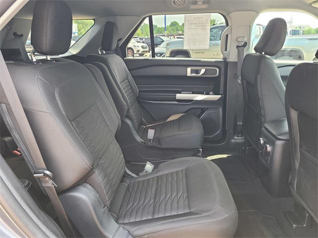 Photo of 2021 CARBONIZED GRAY METALLIC Ford Explorer