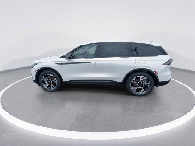 Photo of 2025 White Platinum Clearcoat Metallic Lincoln Nautilus
