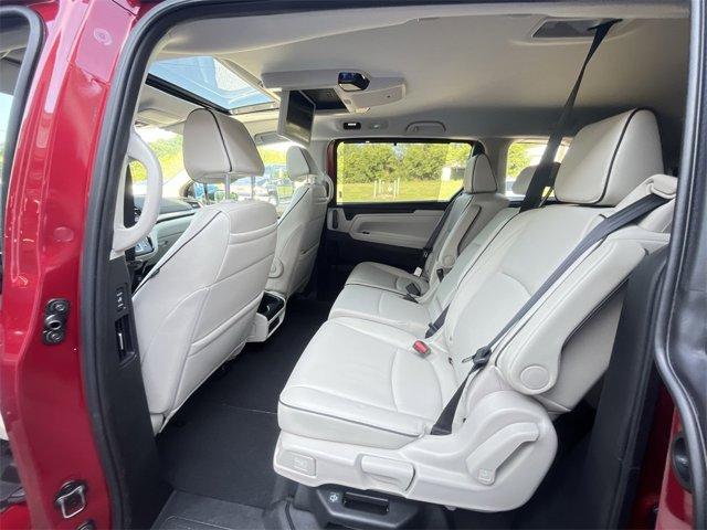 Photo of 2025 Maroon Honda Odyssey