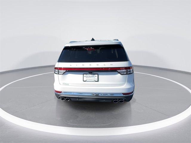 Photo of 2025 Pristine White Metallic Tri-Coat Lincoln Aviator