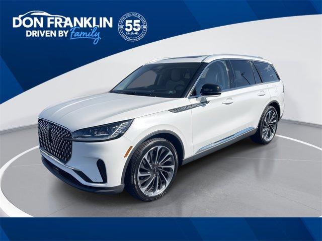 Photo of 2025 Pristine White Metallic Tri-Coat Lincoln Aviator