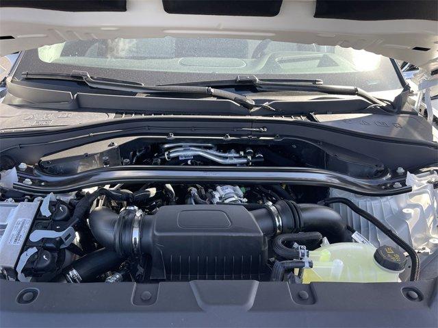Photo of 2025 Pristine White Metallic Tri-Coat Lincoln Aviator