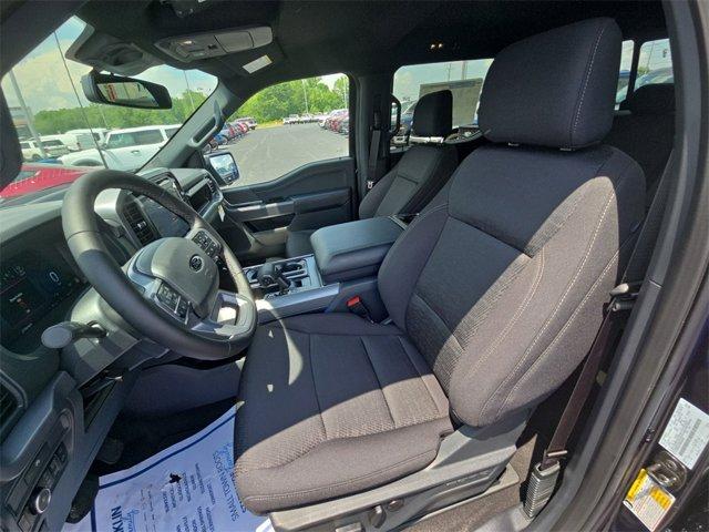 Photo of 2025 Antimatter Blue Metallic Ford F-150