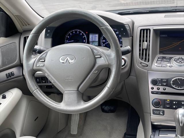Photo of 2012 Black INFINITI G37x