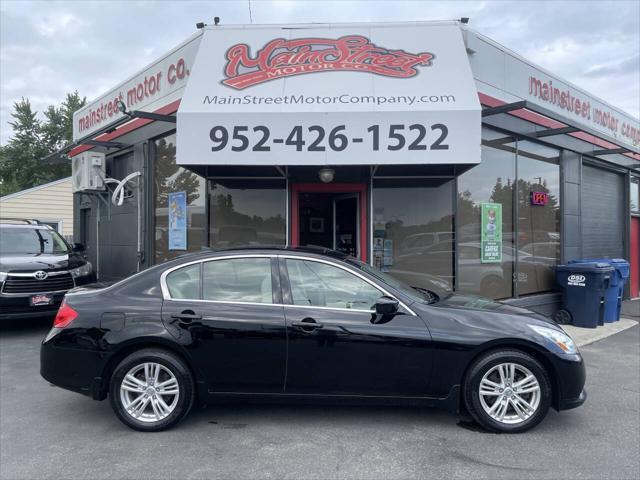 Photo of 2012 Black INFINITI G37x