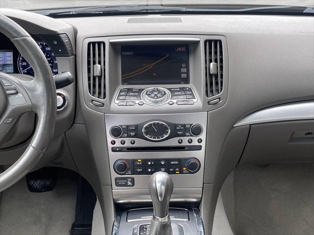 Photo of 2012 Black INFINITI G37x