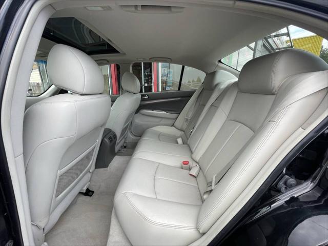 Photo of 2012 Black INFINITI G37x