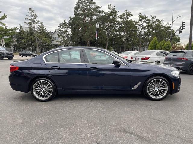 Photo of 2019 Imperial Blue Metallic BMW 530
