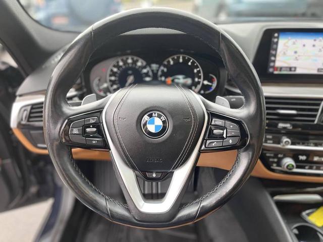 Photo of 2019 Imperial Blue Metallic BMW 530