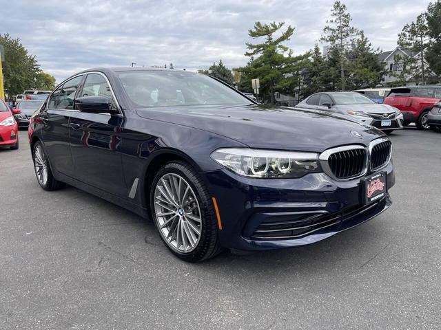 Photo of 2019 Imperial Blue Metallic BMW 530
