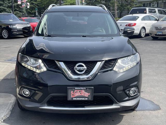 Photo of 2014 Super Black Nissan Rogue