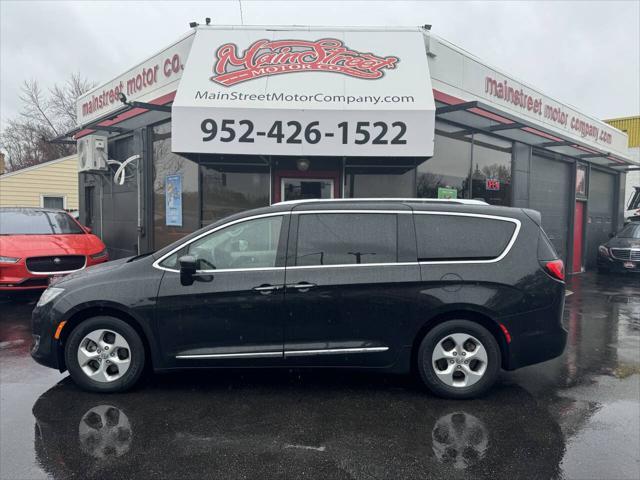 2017 Chrysler Pacifica