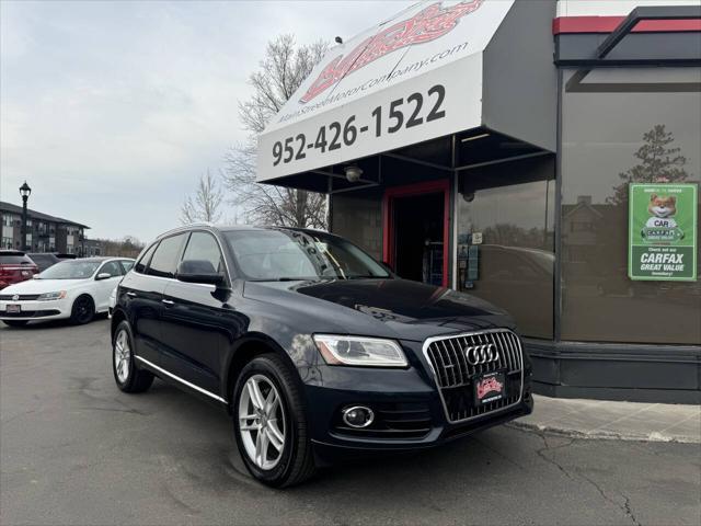 Photo of 2015 Blue Audi Q5