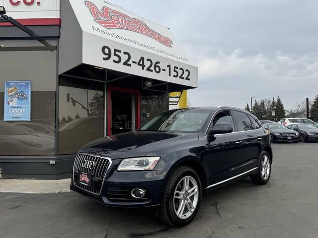 Photo of 2015 Blue Audi Q5
