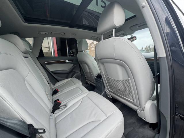 Photo of 2015 Blue Audi Q5